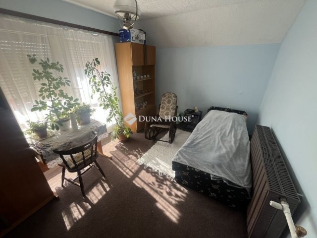 Eladó családi ház, Monoron 71.9 M Ft, 4 szobás