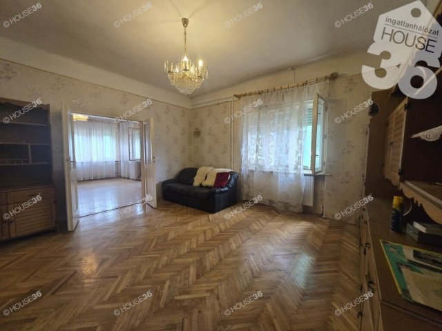 Eladó családi ház, Kecskeméten 82 M Ft, 5 szobás