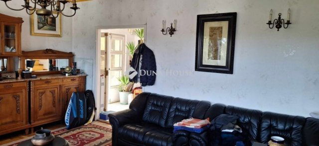 Eladó családi ház, Budapesten, II. kerületben 180 M Ft, 3 szobás