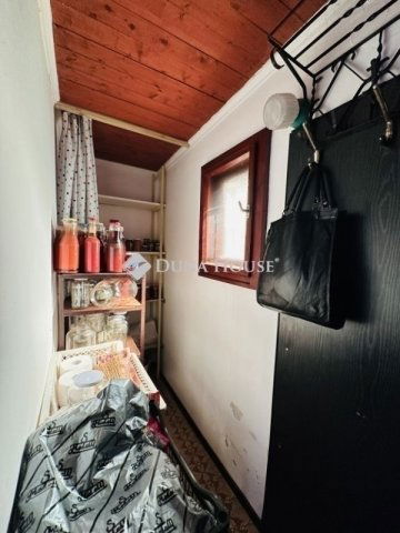 Eladó családi ház, Budapesten, IX. kerületben 63.9 M Ft