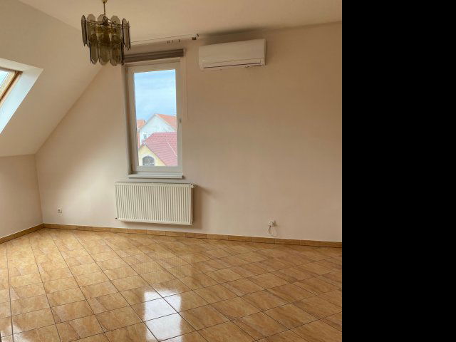 Kiadó téglalakás, albérlet, Debrecenben 250 E Ft / hó, 3 szobás
