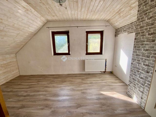 Eladó családi ház, Mecseknádasdon 75.24 M Ft, 6 szobás