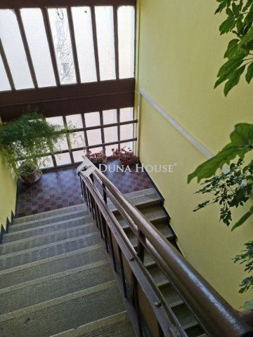 Eladó téglalakás, Pécsett, József Attila utcában 57 M Ft