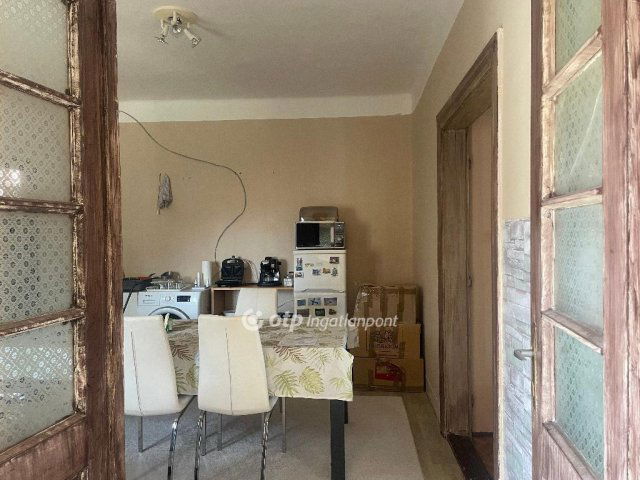Eladó családi ház, Nagyrédén 21.5 M Ft, 2 szobás