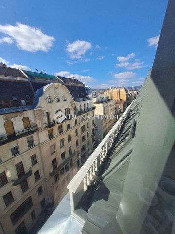 Eladó téglalakás, Budapesten, VI. kerületben 153.495 M Ft