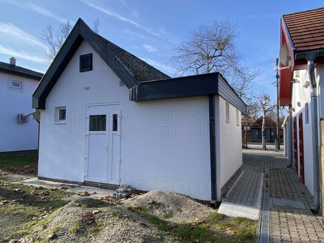 Eladó üzlethelyiség, Balatonszemesen 59.9 M Ft, 2 szobás