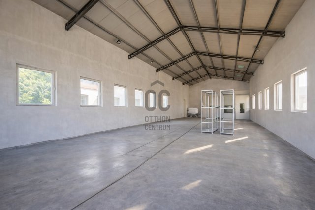 Eladó ipari ingatlan, Székesfehérvárott 150 M Ft