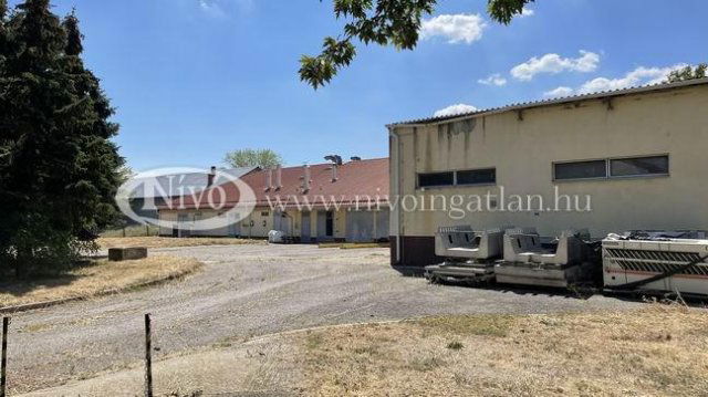 Eladó ipari ingatlan, Veszprémben 880 M Ft / költözzbe.hu