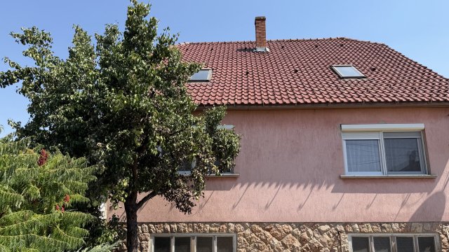 Eladó családi ház, Nyúlon 59 M Ft, 3 szobás