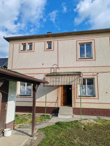 Eladó családi ház, Tiszaföldváron 23 M Ft, 3 szobás