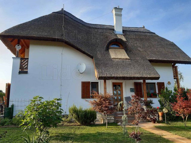 Eladó családi ház, Cserszegtomajon 94.9 M Ft, 4 szobás