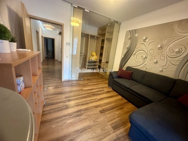 Eladó téglalakás, Budapesten, III. kerületben 95 M Ft, 2 szobás