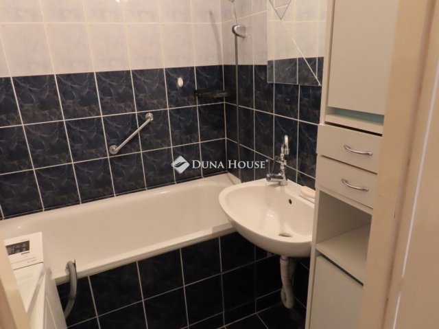 Eladó panellakás, Budapesten, IV. kerületben 77.9 M Ft, 3 szobás