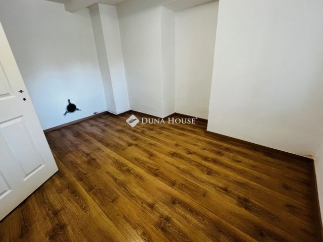 Eladó családi ház, Pándon 28.9 M Ft, 3 szobás