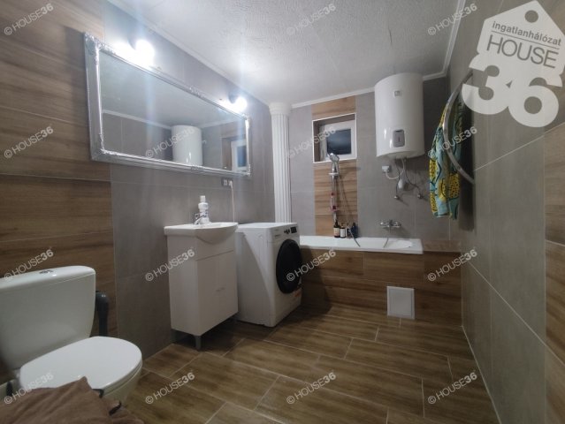 Eladó családi ház, Kecskeméten 42.5 M Ft, 2 szobás