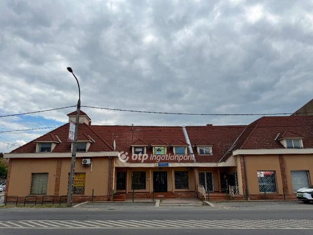 Eladó üzlethelyiség, Dunakeszin 720 M Ft / költözzbe.hu