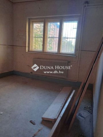 Eladó ipari ingatlan, Budapesten, X. kerületben 320 M Ft