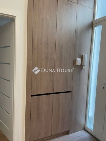 Eladó téglalakás, Budapesten, VII. kerületben 110.9 M Ft