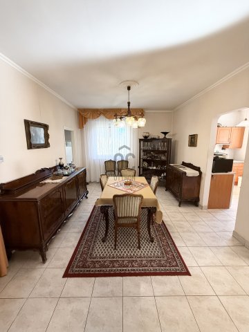 Eladó családi ház, Debrecenben 95 M Ft, 3 szobás