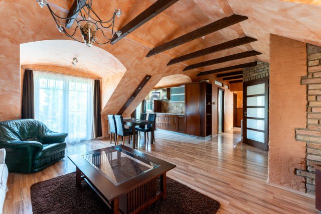 Eladó téglalakás, Székesfehérvárott 78 M Ft, 3 szobás