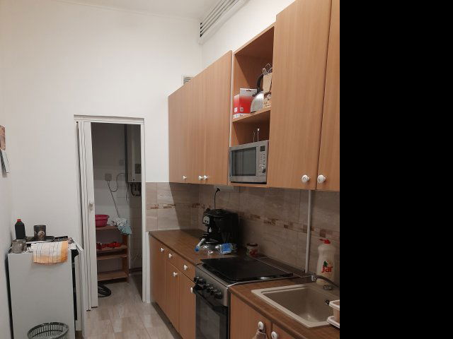 Eladó téglalakás, Budapesten, VII. kerületben, Izabella utcában