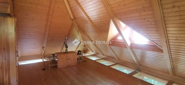 Eladó családi ház, Budapesten, II. kerületben 244.9 M Ft