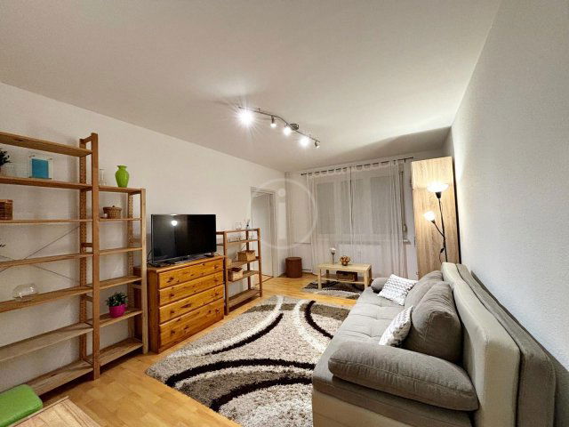 Kiadó panellakás, albérlet, Budapesten, XV. kerületben, 3 szobás