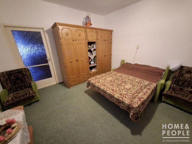 Eladó családi ház, Kisteleken 37.99 M Ft, 4 szobás