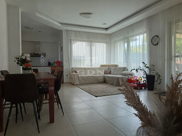 Eladó családi ház, Veresegyházon 159.8 M Ft, 5 szobás