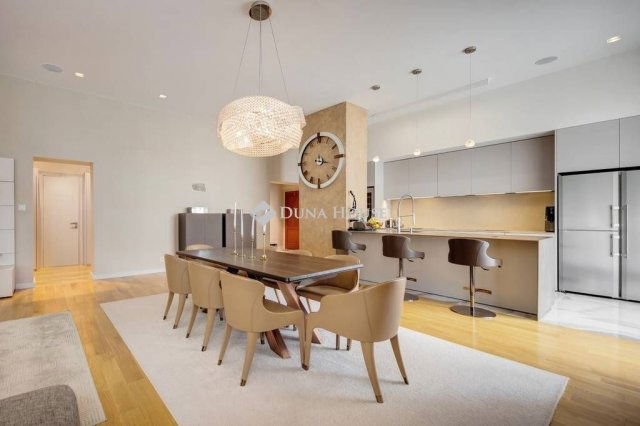 Eladó téglalakás, Budapesten, XII. kerületben 410 M Ft, 5 szobás