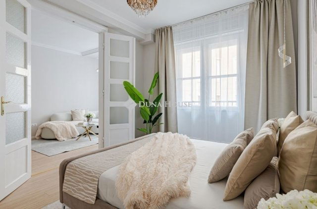 Eladó téglalakás, Budapesten, XIII. kerületben 165.5 M Ft