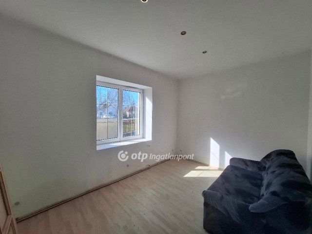 Eladó családi ház, Mezőszemerén 15.9 M Ft, 2 szobás