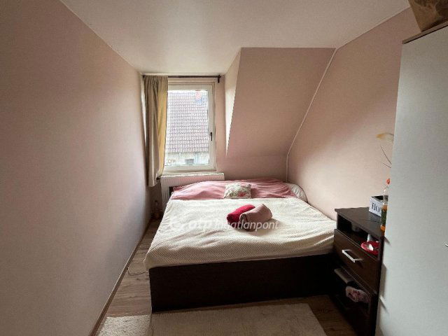 Eladó ikerház, Cegléden 59.9 M Ft, 2 szobás