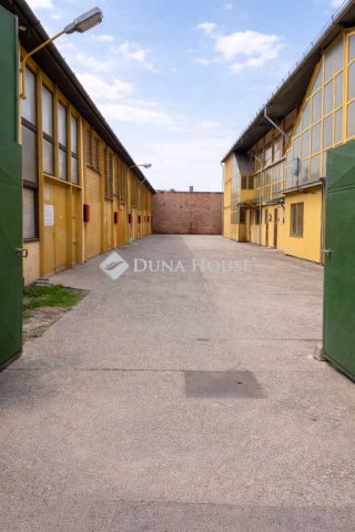 Eladó ipari ingatlan, Budapesten, X. kerületben, Gyömrői úton