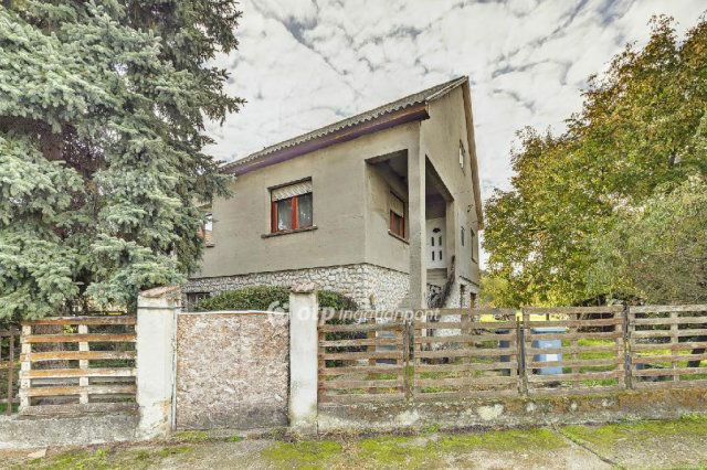 Eladó családi ház, Sajóecsegen 30 M Ft, 3 szobás
