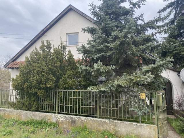 Eladó családi ház, Tápiószőlősön 32.9 M Ft, 3 szobás