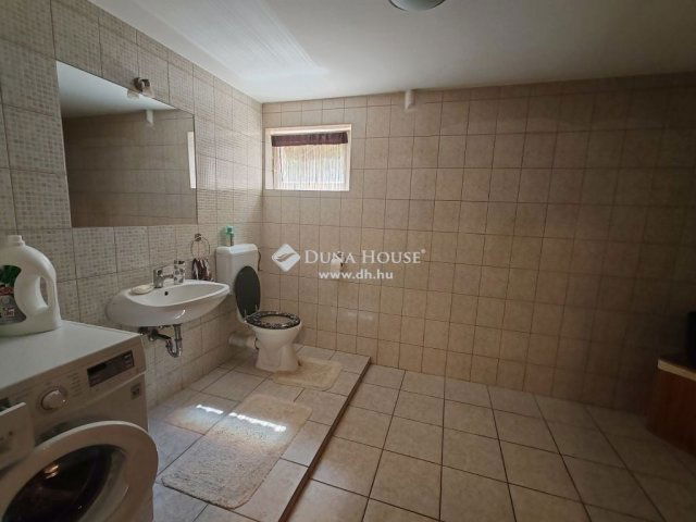 Eladó ikerház, Budapesten, XVII. kerületben 129.9 M Ft, 5 szobás