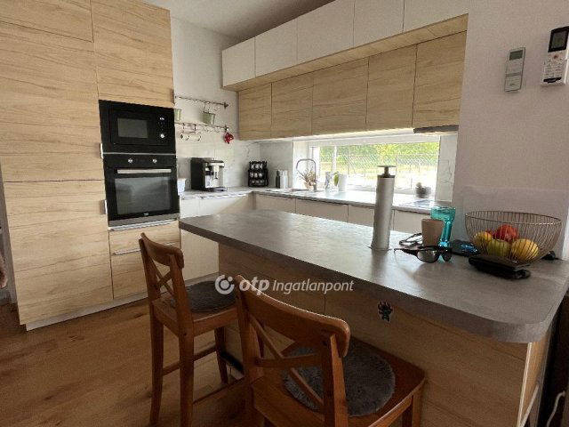 Eladó családi ház, Inárcson 123 M Ft, 4+1 szobás