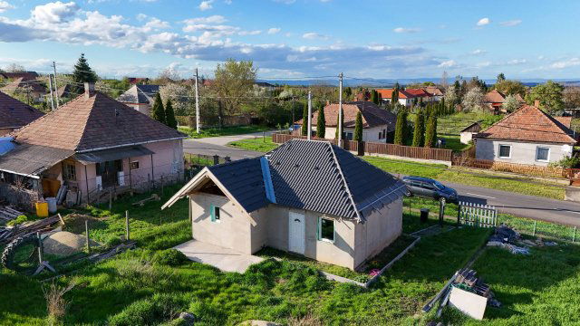 Eladó családi ház, Tereskén 13.9 M Ft, 2 szobás