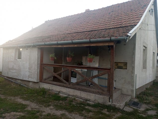 Eladó családi ház, Dormándon 22.5 M Ft, 4 szobás