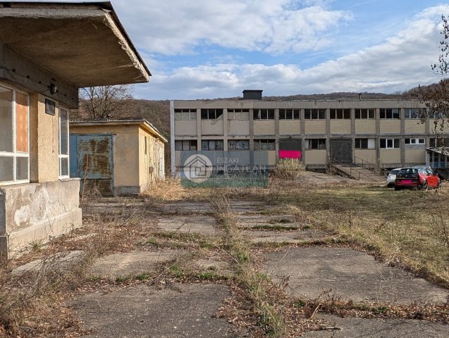 Eladó ipari ingatlan, Kazincbarcikán, Tardonai úton 85 M Ft