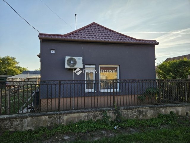 Eladó családi ház, Tárkányban 32 M Ft, 2 szobás