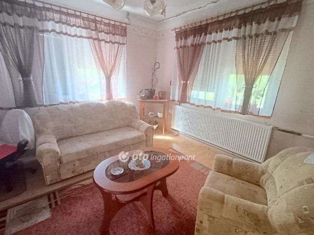 Eladó családi ház, Törökszentmiklóson 12.9 M Ft, 3 szobás