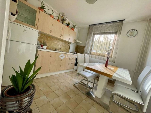 Eladó téglalakás, Budapesten, XIII. kerületben 63 M Ft, 1 szobás