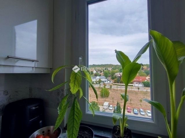 Eladó panellakás, Budapesten, III. kerületben 73.5 M Ft