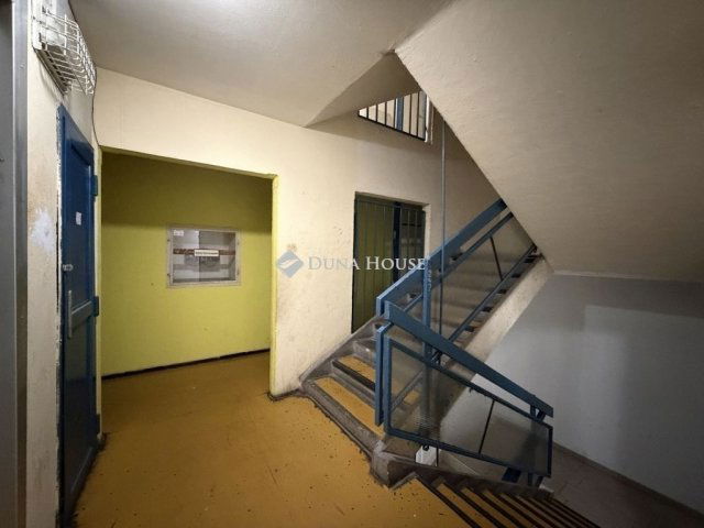 Eladó panellakás, Budapesten, XXI. kerületben 54.9 M Ft