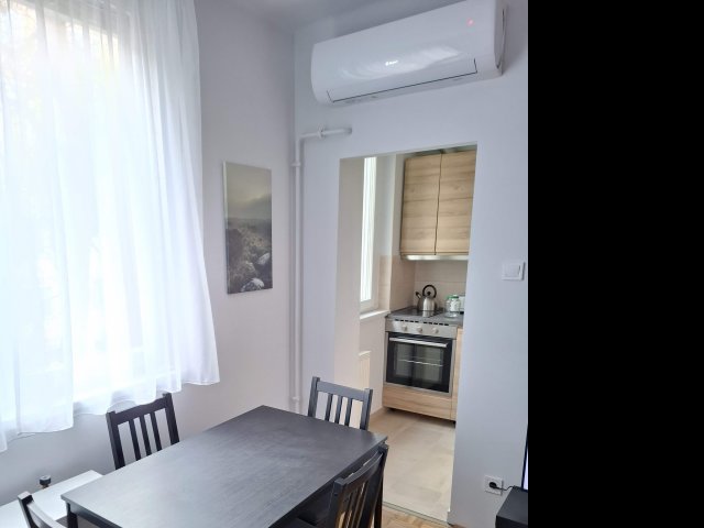 Kiadó téglalakás, albérlet, Debrecenben, Ibolya utcában