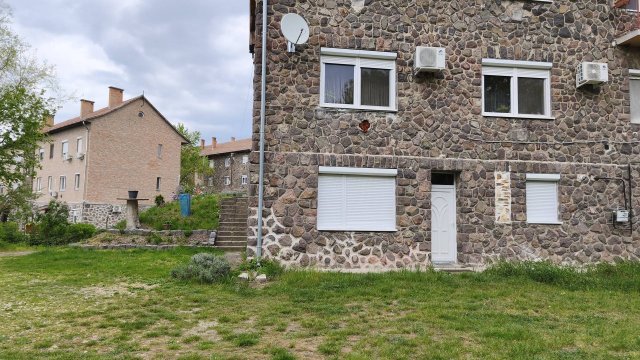 Eladó téglalakás, Petőfibányán 25.2 M Ft, 1 szobás