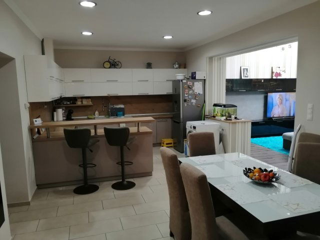 Eladó családi ház, Nyíregyházán 92 M Ft, 3 szobás