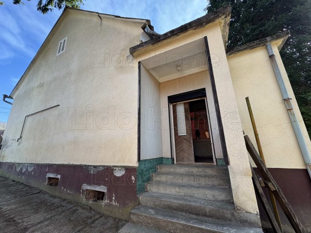 Eladó családi ház, Tornyiszentmiklóson 12.5 M Ft, 7+1 szobás